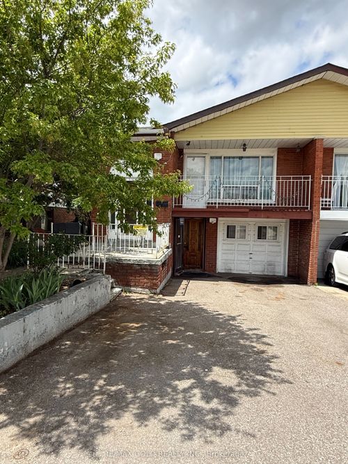 3777 Keenan Cres, Mississauga, ON, L4T3M1 | Card Image