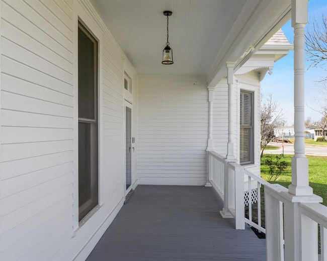 Front Porch | Image 4