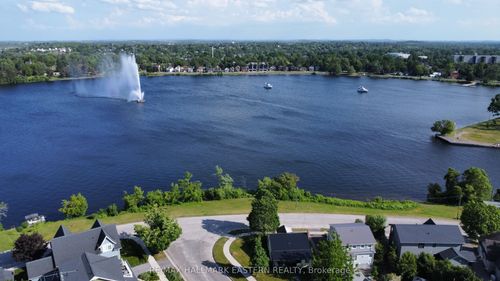 63 Edgewater Blvd, Peterborough, ON, K9H1A4 | Card Image