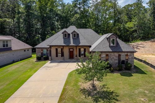 8033 N Shoreline, Benton, AR, 72019 | Card Image