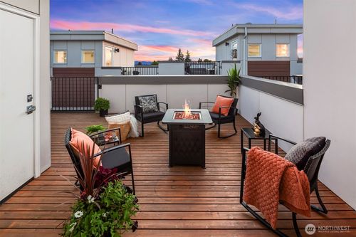 1494 Nw 75th St, Seattle, WA, 98117-5351 | Card Image