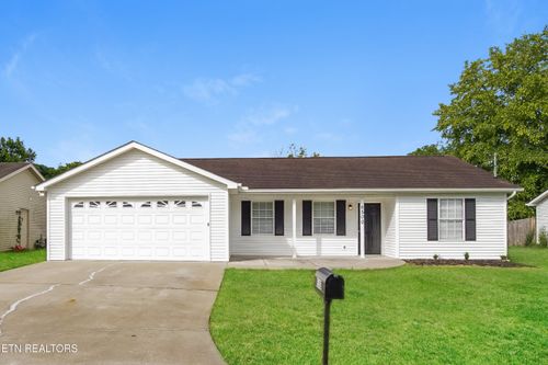 6500 Wilmouth Run Rd, Knoxville, TN, 37918-6429 | Card Image
