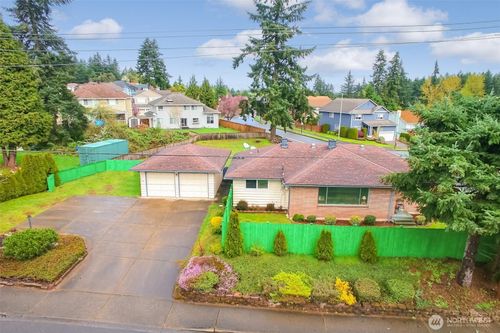 810 Sw 356th St, Federal Way, WA, 98023-7202 | Card Image