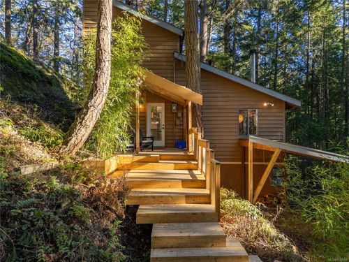 4708 Captains Cres, Pender Island, BC, V0N2M0 | Card Image