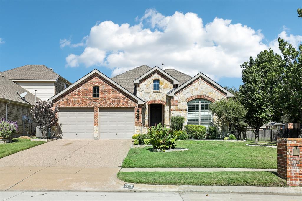 Cove Dr, Grand Prairie, TX 75054