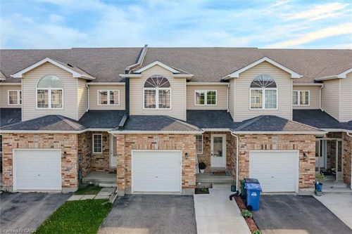 97 Mussen St, Guelph, ON, N1E0K2 | Card Image