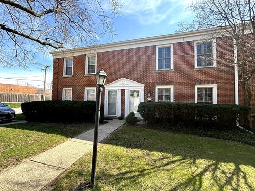 1414 Pebblecreek Dr, Glenview, IL, 60025-2030 | Card Image