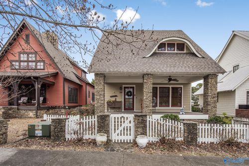 108 Laurel St, Pisgah, AL, 35765-6945 | Card Image