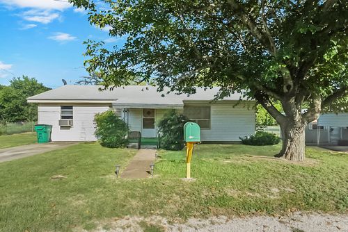515 Hurt St, Dublin, TX, 76446-1317 | Card Image
