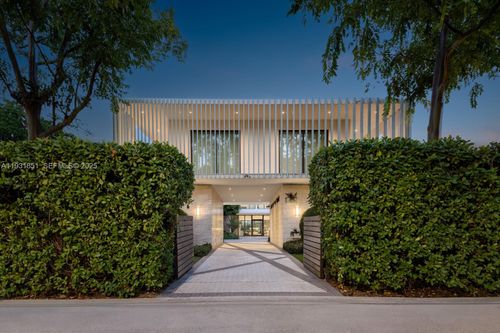 6411 Allison Rd, Miami Beach, FL, 33141-4507 | Card Image