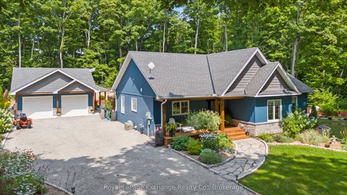 73 Bunnyview Dr, Sauble Beach, ON, N0H2G0 | Card Image