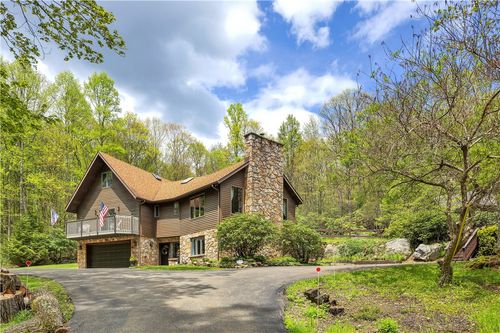 2847 National Pike, Farmington, PA, 15437 | Card Image