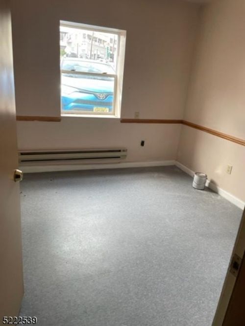 2 Hamburg Ave, Sussex, NJ, 07461-2232 | Card Image