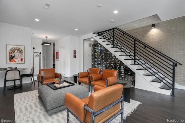 311 Alfred Street | Image 7