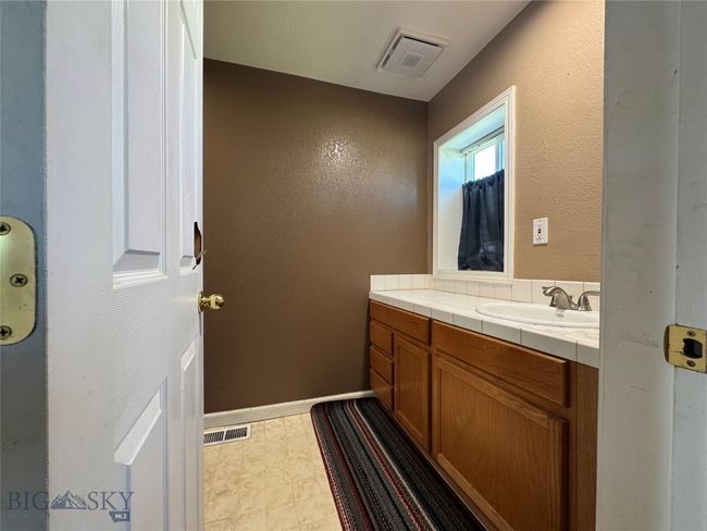 704 E 3 Rd Ave, House other with 3 bedrooms, 2 bathrooms and null parking in Big Timber MT | Image 25