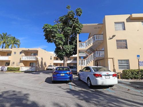 6-2031 Ne 139th Street, North Miami Beach, FL, 33181 | Card Image