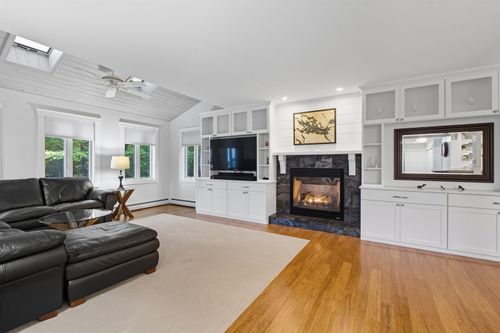 11 Lantern Cir, Laconia, NH, 03246-4089 | Card Image