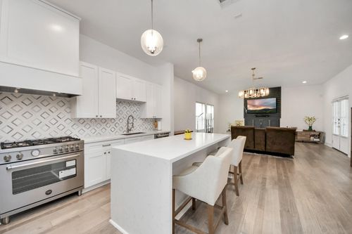 1217 Edwards St, Houston, TX, 77007-4229 | Card Image