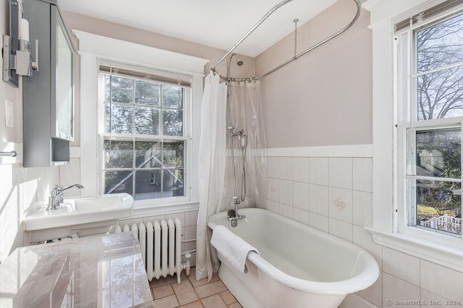 2nd floor full bath | Image 19