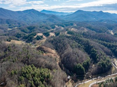 000 Barnyard Lane, Home with 0 bedrooms, 0 bathrooms and null parking in Green Mountain NC | Image 3