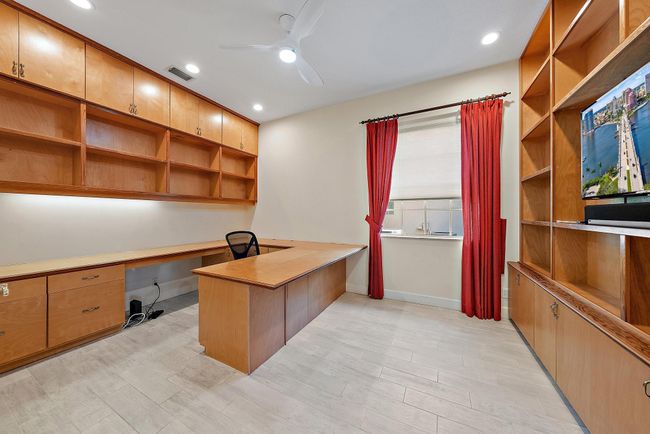 8774 Lakes Blvd, House other with 3 bedrooms, 3 bathrooms and null parking in West Palm Beach FL | Image 37