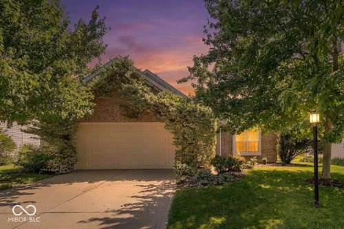 12051 Driftstone Dr, Fishers, IN, 46037-8400 | Card Image