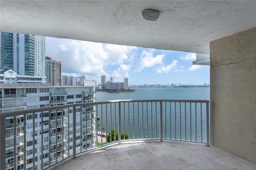 1604b-1420 Brickell Bay Dr, Miami, FL, 33131-3606 | Card Image