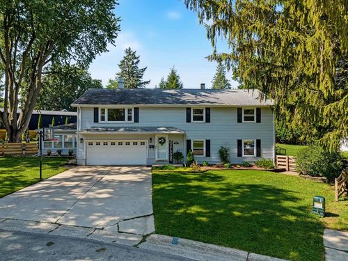 511 St Clare Court, Monroe, WI, 53566 | Card Image
