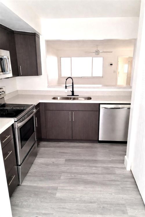 apt-106-2831 Pierce St, Hollywood, FL, 33020-3857 | Card Image