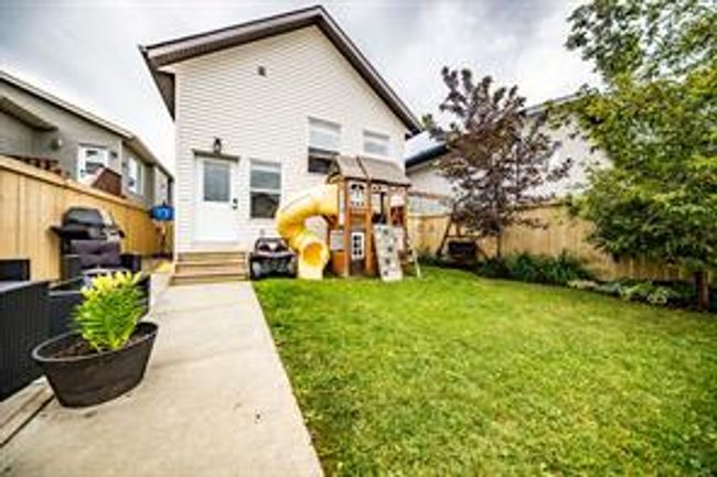 8870 74 Ave, House detached with 3 bedrooms, 1 bathrooms and 2 parking in Grande Prairie AB | Image 14