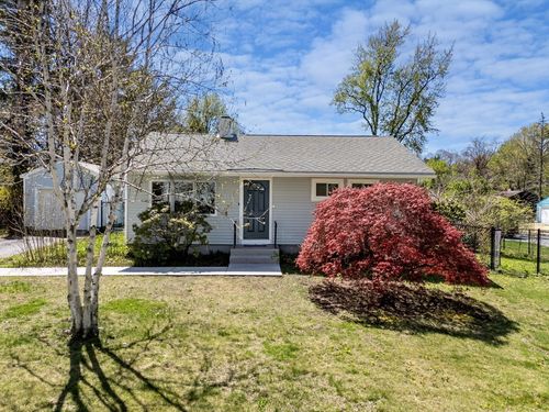 15 Crestmont St, Springfield, MA, 01108-3313 | Card Image