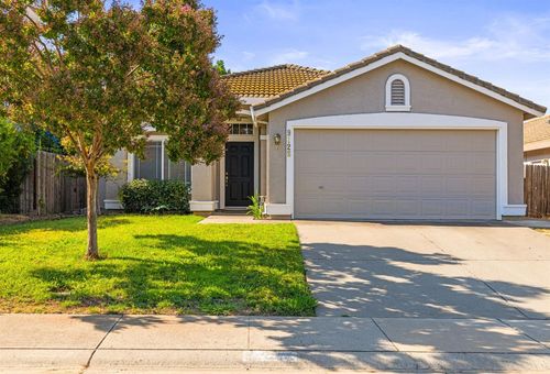 9128 Devon Crest Way, Elk Grove, CA, 95624-3901 | Card Image