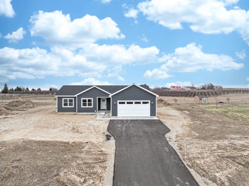 7528 E Meadows Dr, Cedar, MI, 49621-9797 | Card Image