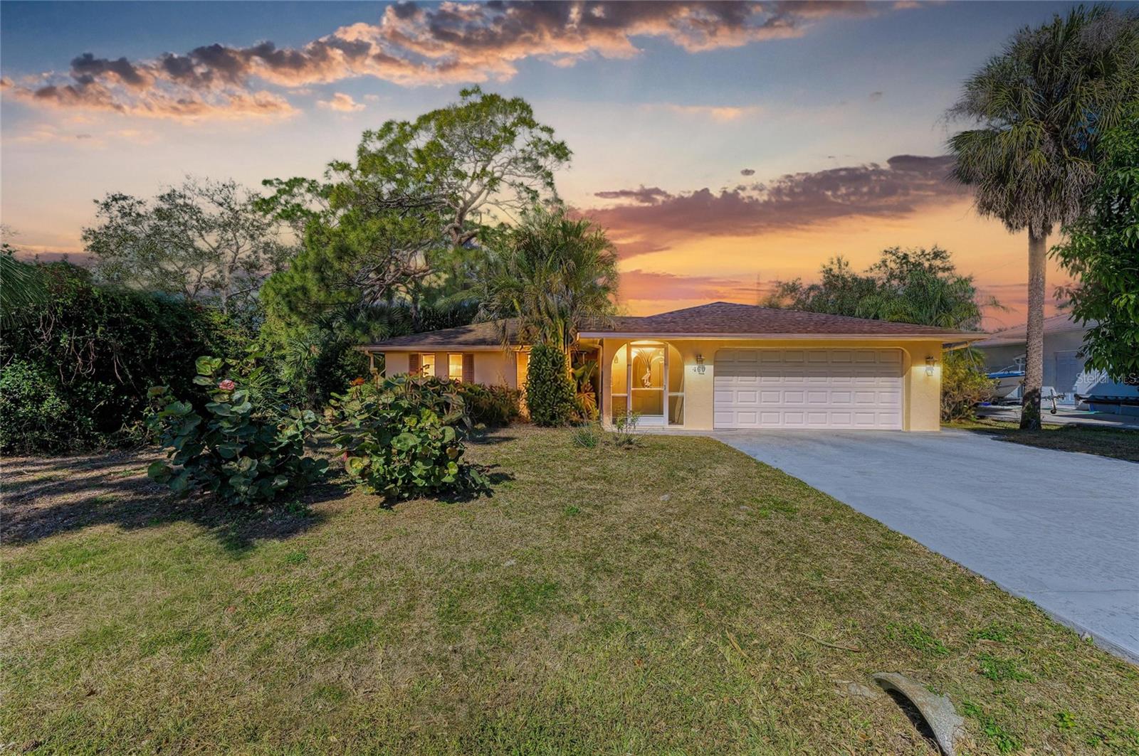 460 Grant Rd, For Sale in Venice - eXp Realty