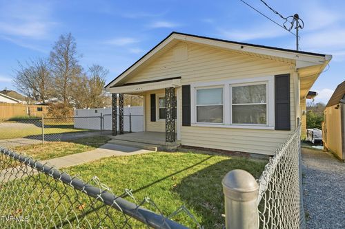 1217 Kentucky Ave, Bristol, TN, 37620-4405 | Card Image