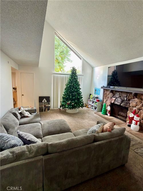 apt-c-4830 Elrovia Ave, El Monte, CA, 91732-1347 | Card Image