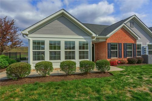 905 Spring Valley Dr, Jackson Twp, PA, 16063 | Card Image