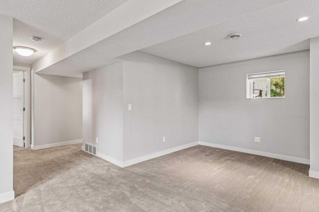 949 13 St, House other with 3 bedrooms, 2 bathrooms and 4 parking in Canmore AB | Image 25