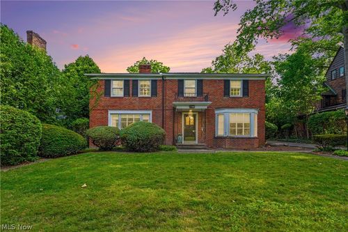 19909 Malvern Rd, Shaker Heights, OH, 44122-2822 | Card Image