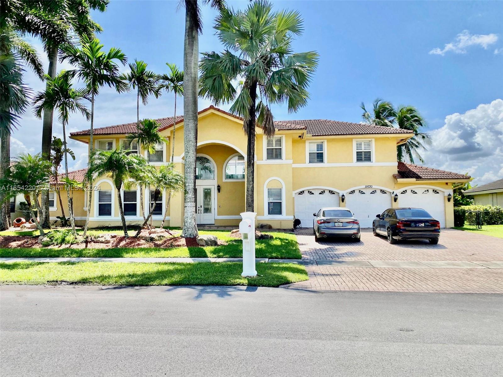 7th St, Pembroke Pines, FL 33029