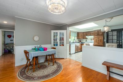 Dining Room w/ Built ins | Image 3