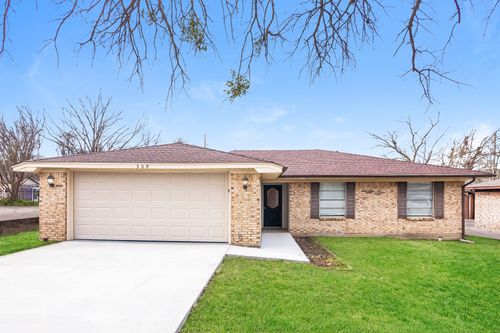 309 Jagoe St, Krum, TX, 76249-5525 | Card Image
