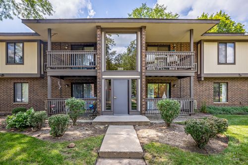 apt-2-569 Somerset Ln, Crystal Lake, IL, 60014-7758 | Card Image