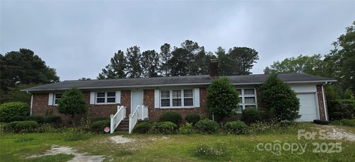 116 E Graves St, Candor, NC, 27229-8914 | Card Image