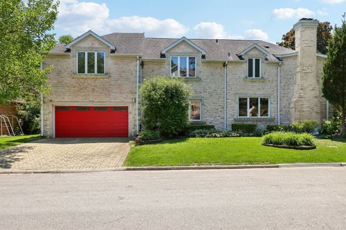6857 N Knox Ave, Lincolnwood, IL, 60712-2415 | Card Image