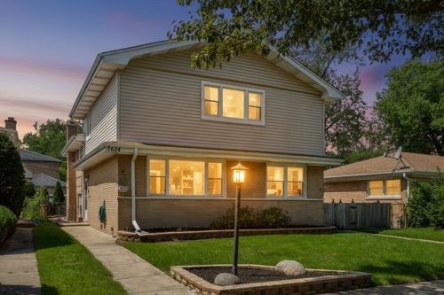 7624 Kilbourn Ave, Skokie, IL, 60076-3740 | Card Image