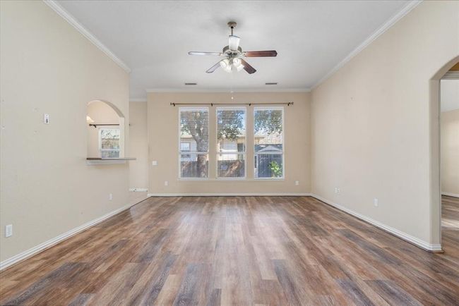 Light and Bright Living Room | Image 16
