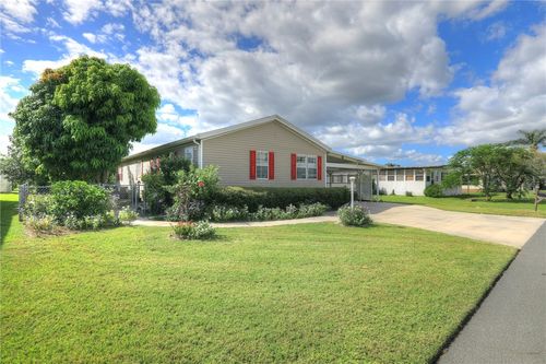 911 Fir St, Micco, FL, 32976-7325 | Card Image