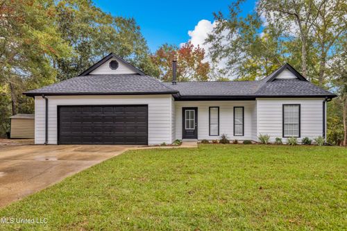 1528 Barracuda Dr, Gautier, MS, 39553-7102 | Card Image