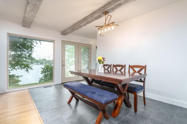 Large open dining room | Image 14